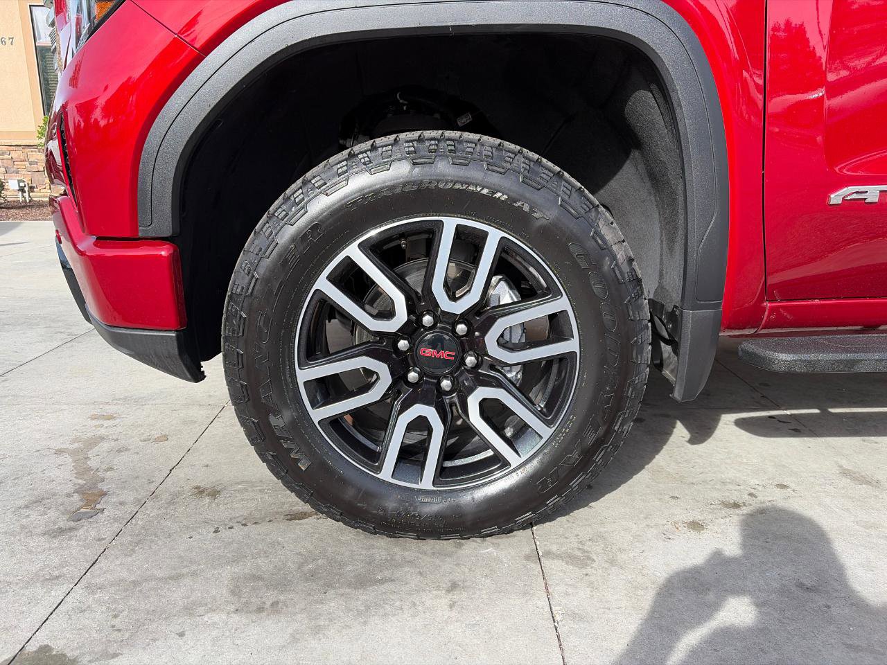 Used 2025 GMC Sierra 1500 AT4 w/ AT4 Premium Package image 25