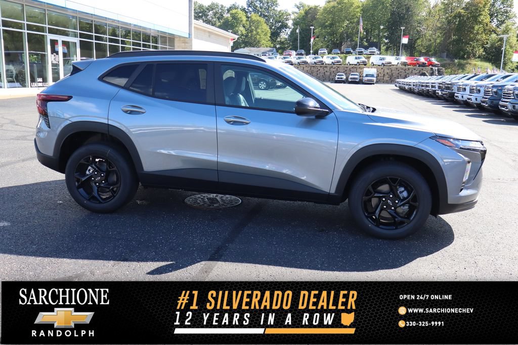 New 2026 Chevrolet Trax LT w/ Midnight Edition