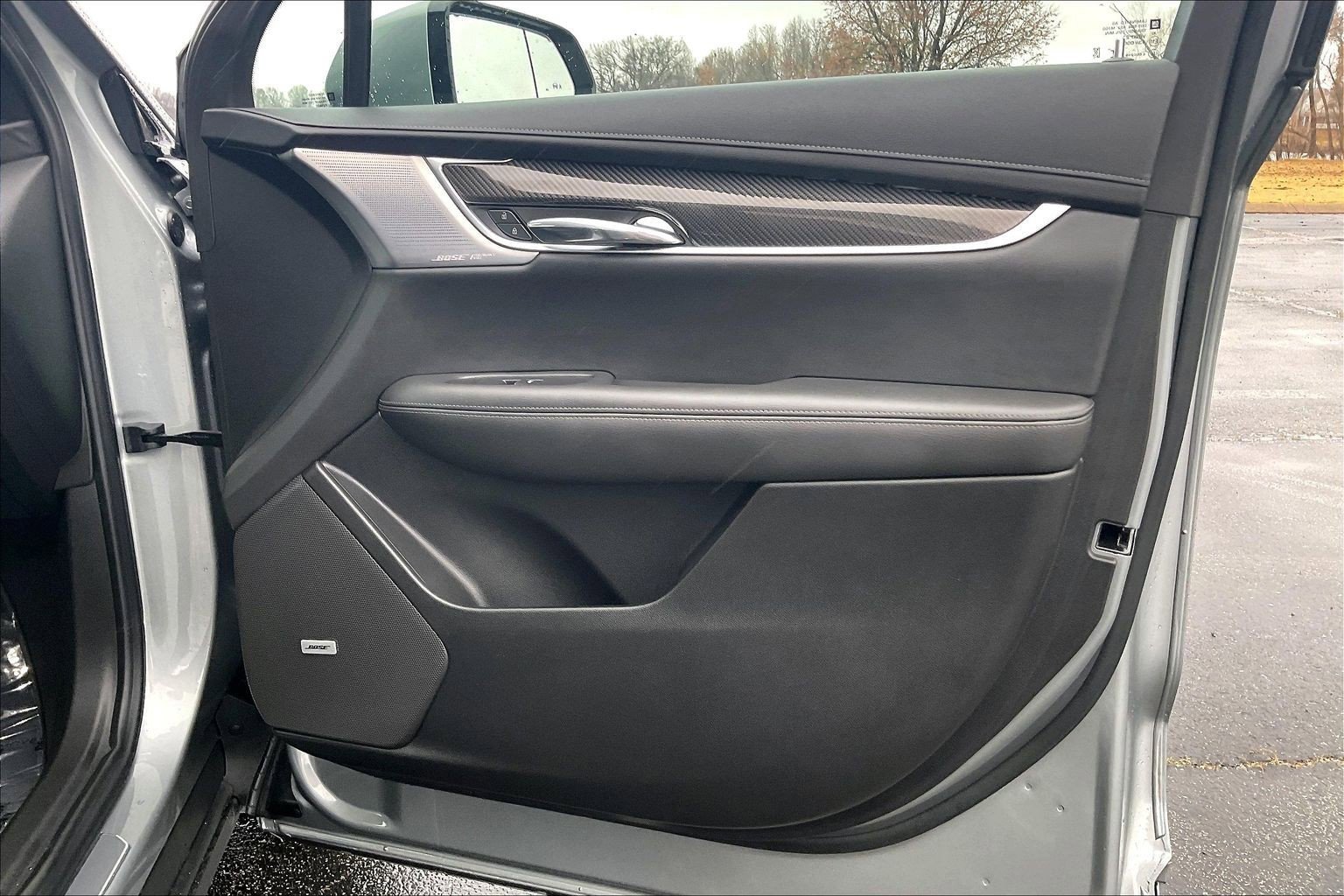 Used 2024 Cadillac XT6 Sport w/ Technology Package image 20