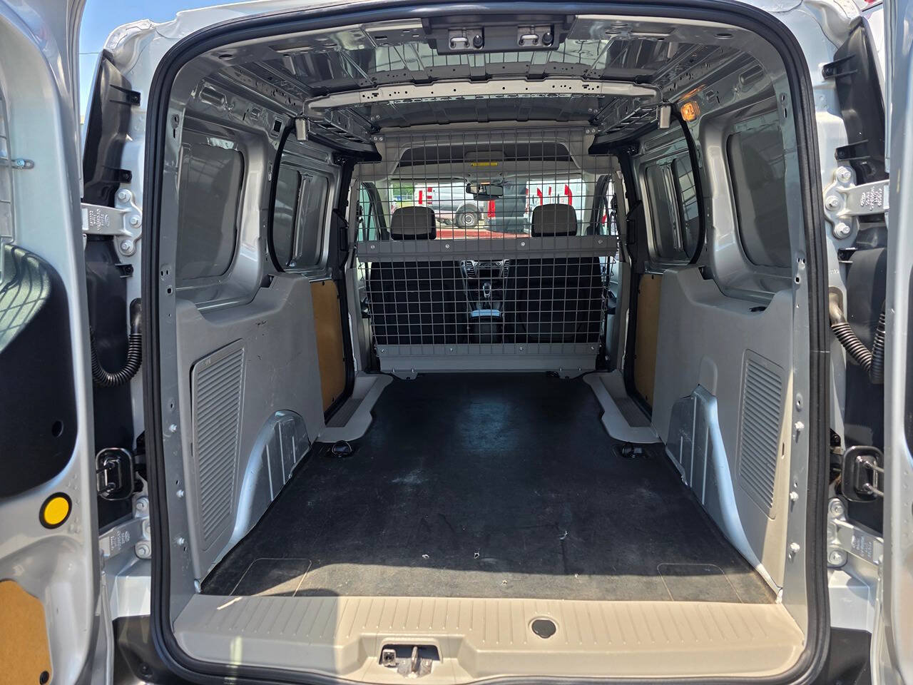Used 2023 Ford Transit Connect XLT FWD image 12