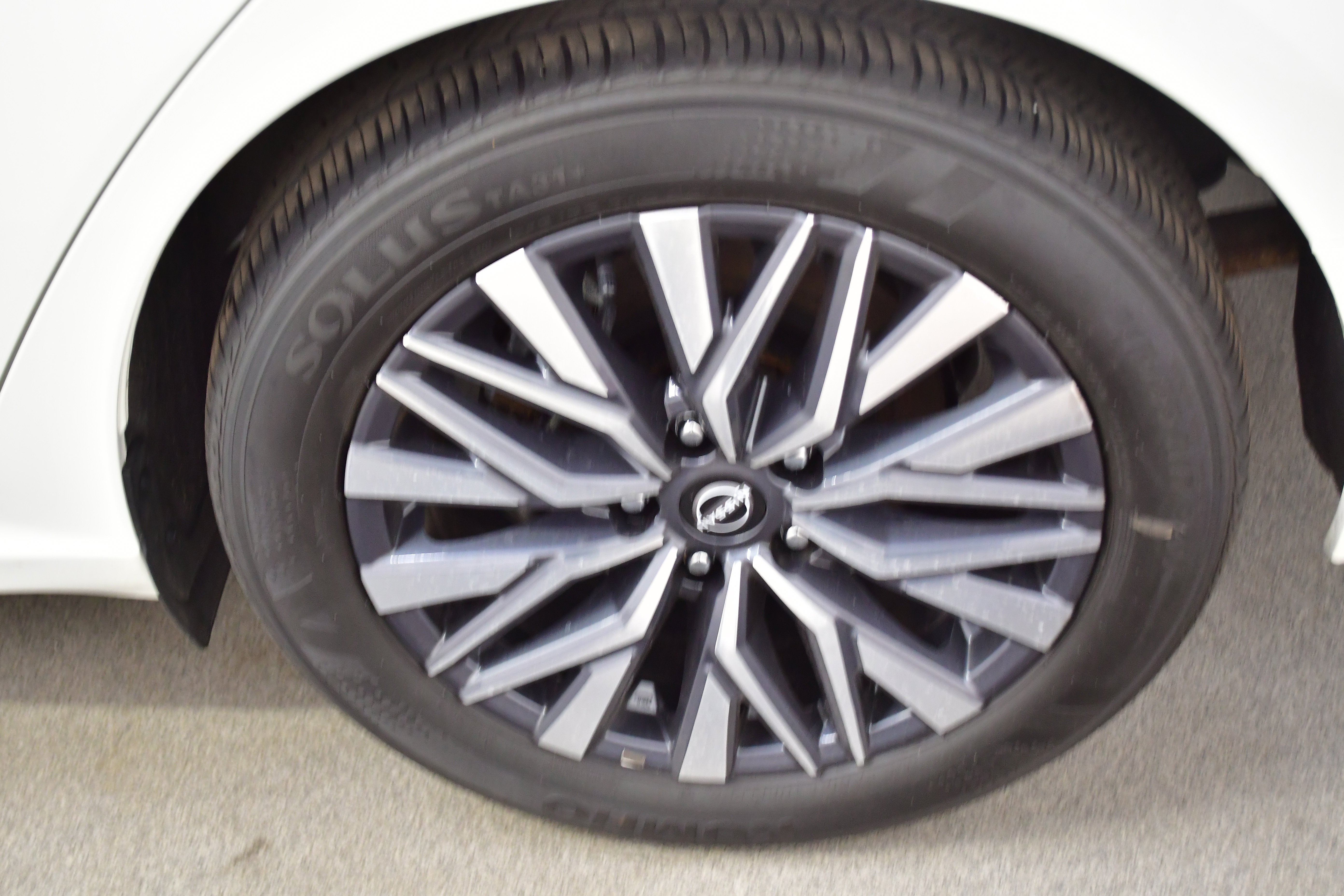 Used 2025 Nissan Altima 2.5 SV image 30