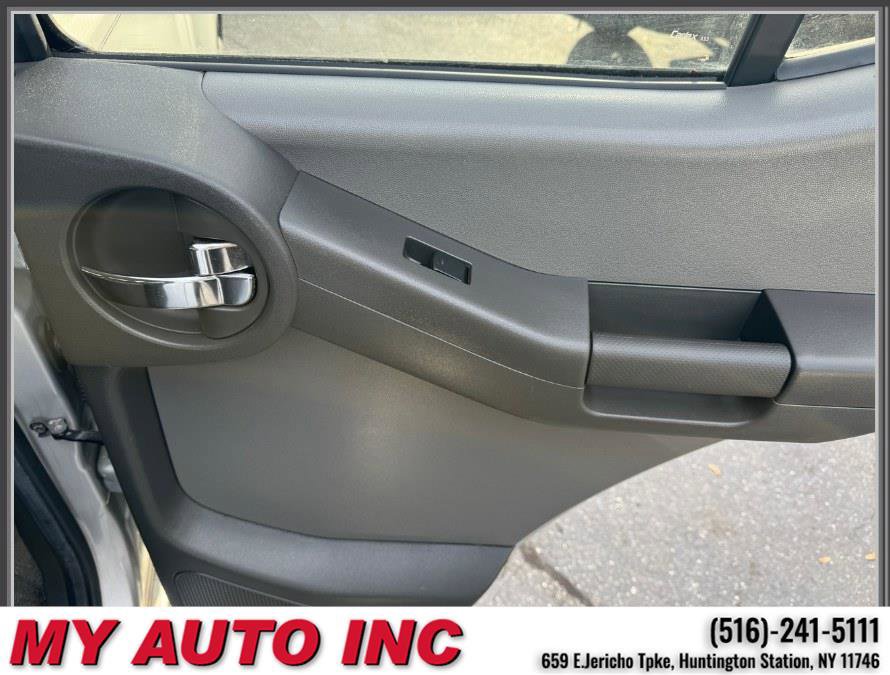 Used 2011 Nissan Xterra S image 28