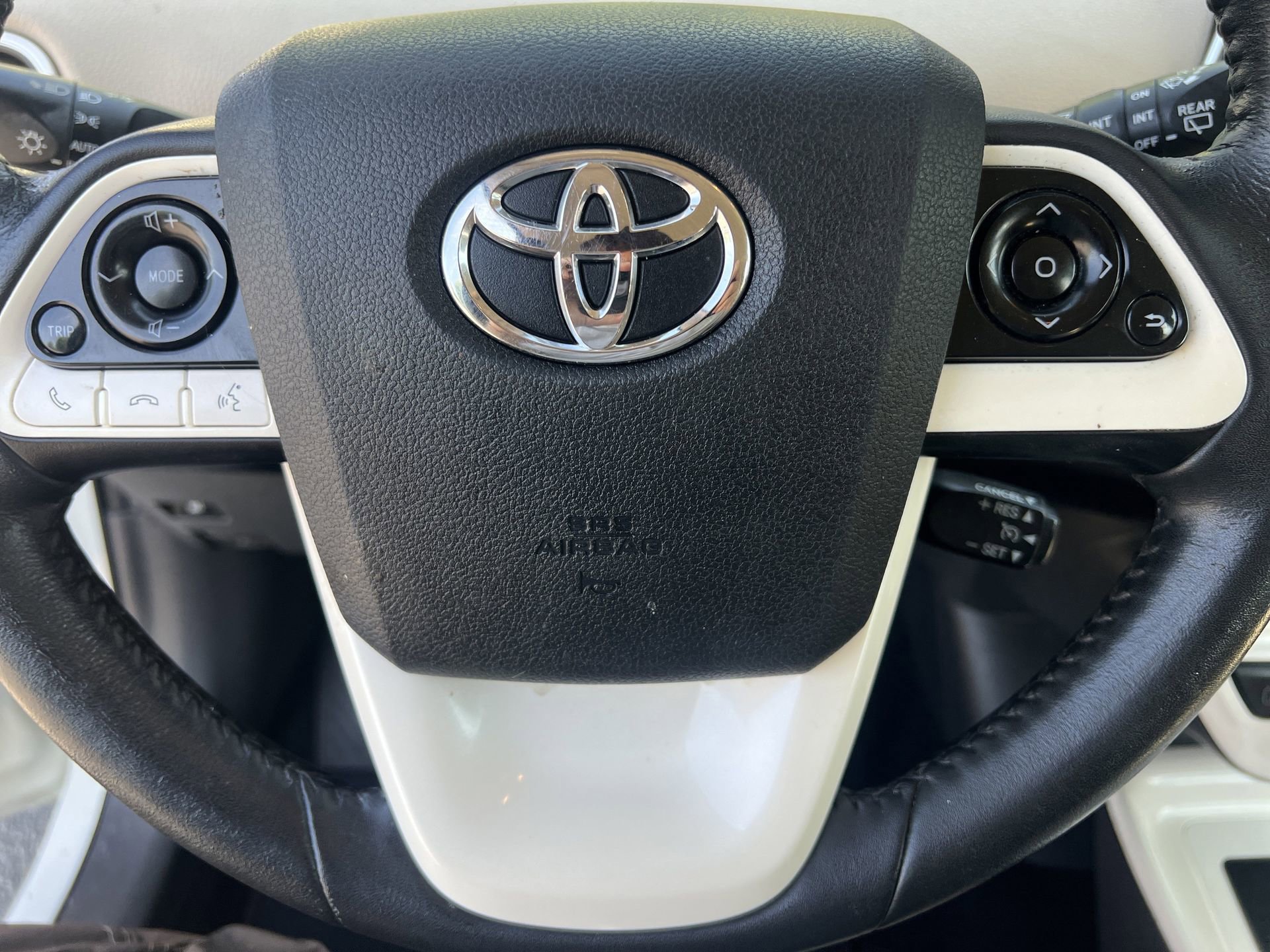 Used 2016 Toyota Prius Four image 10