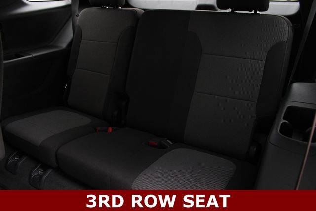 Used 2023 Chevrolet Traverse LT image 7