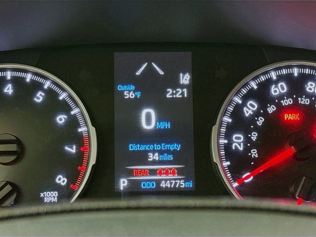 Used 2022 Toyota RAV4 LE image 12