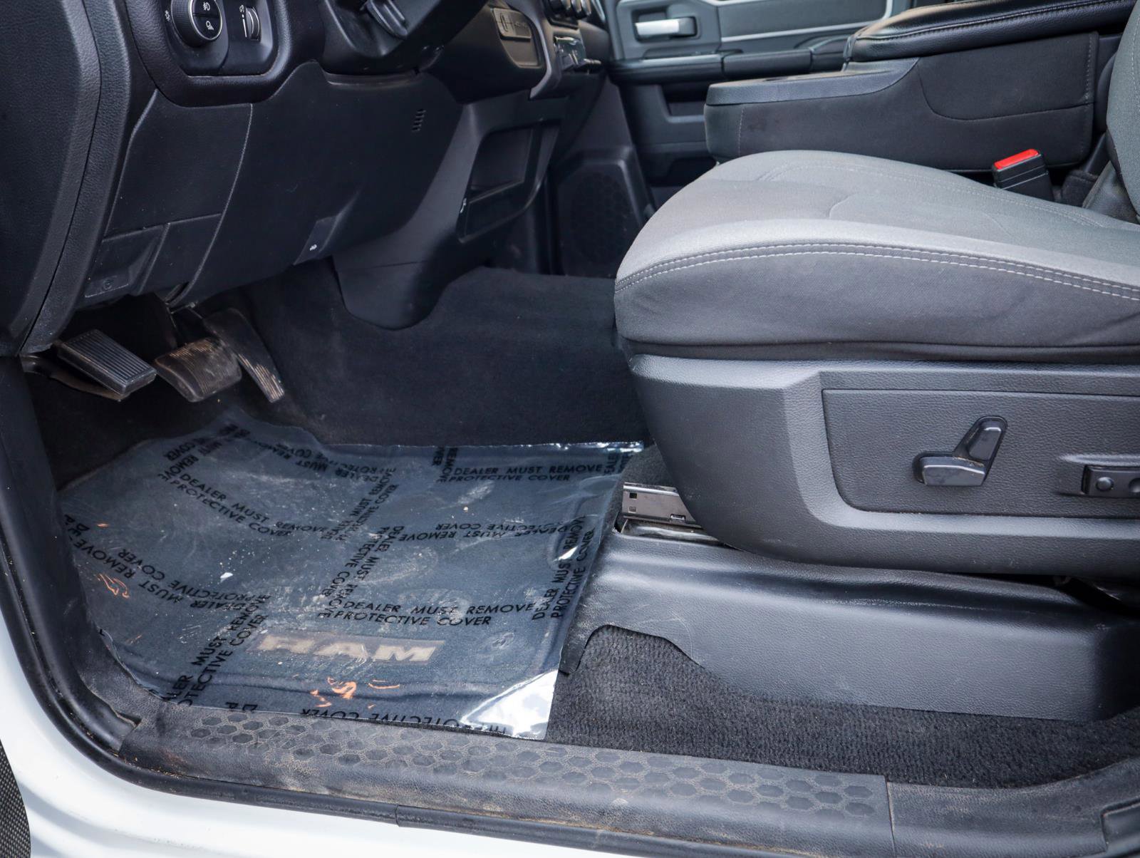 Used 2023 RAM 3500 Big Horn w/ Level 1 Equipment Group image 14