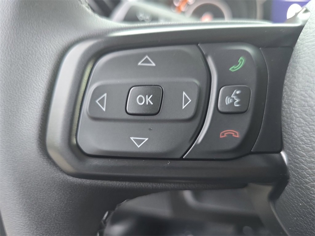 New 2025 Jeep Gladiator Sport image 17