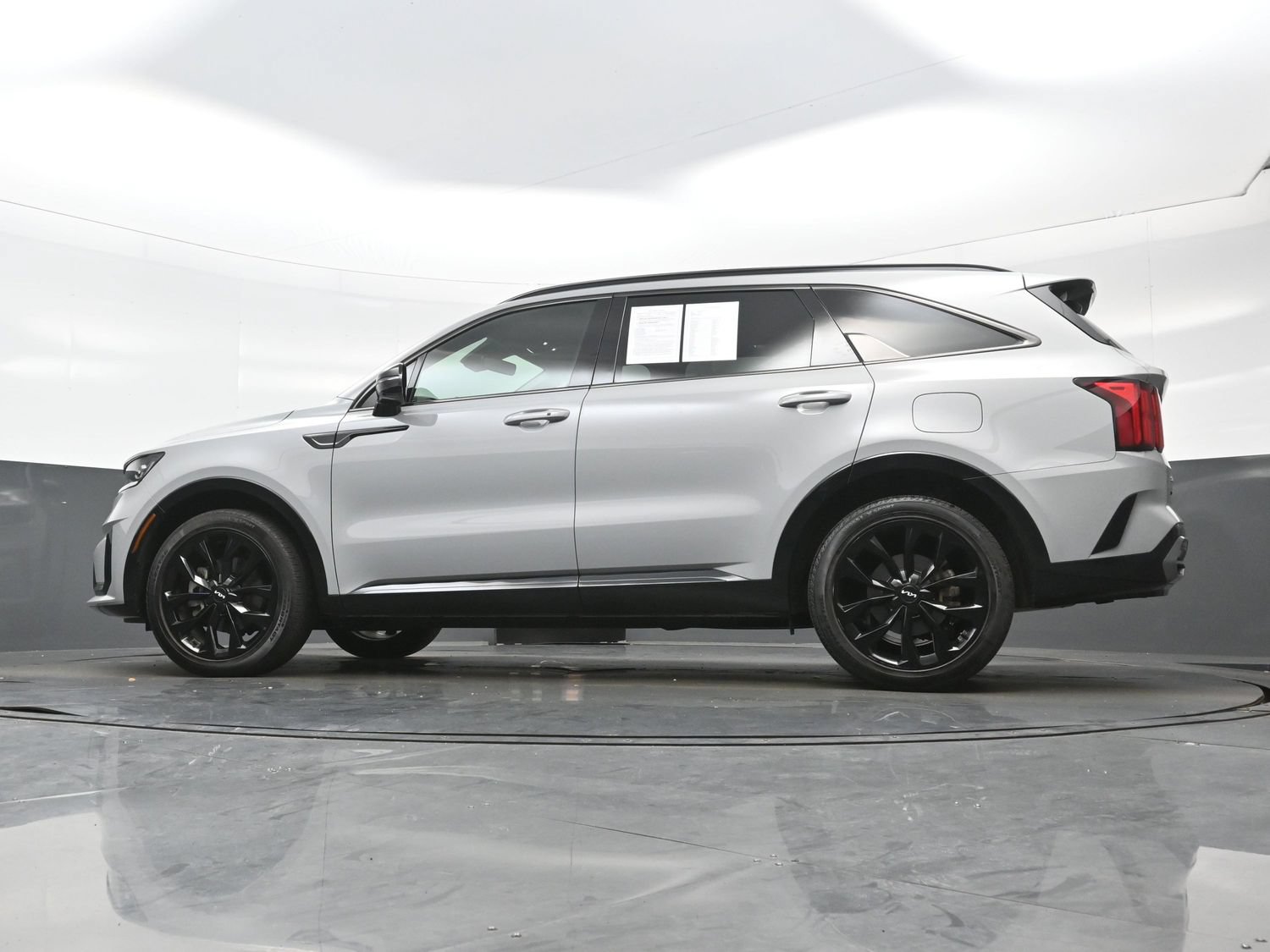 Used 2023 Kia Sorento SX FWD image 31
