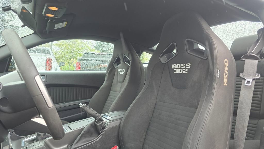 Used 2013 Ford Mustang Boss 302 w/ Boss 302 Accessory Pkg RWD image 21