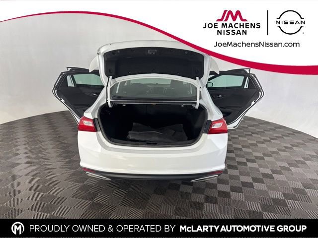 Used 2023 Chevrolet Malibu RS FWD image 15