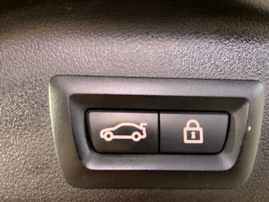 Used 2019 BMW X5 xDrive40i w/ Convenience Package AWD/4WD image 22