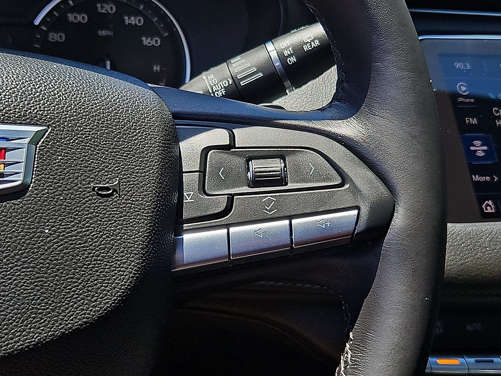 Certified 2023 Cadillac XT4 Premium Luxury AWD/4WD image 22