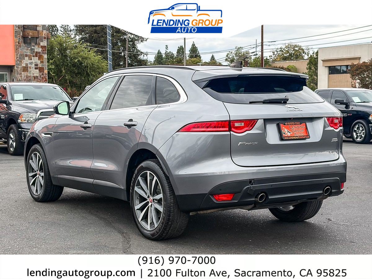 Used 2020 Jaguar F-PACE Prestige AWD/4WD image 2