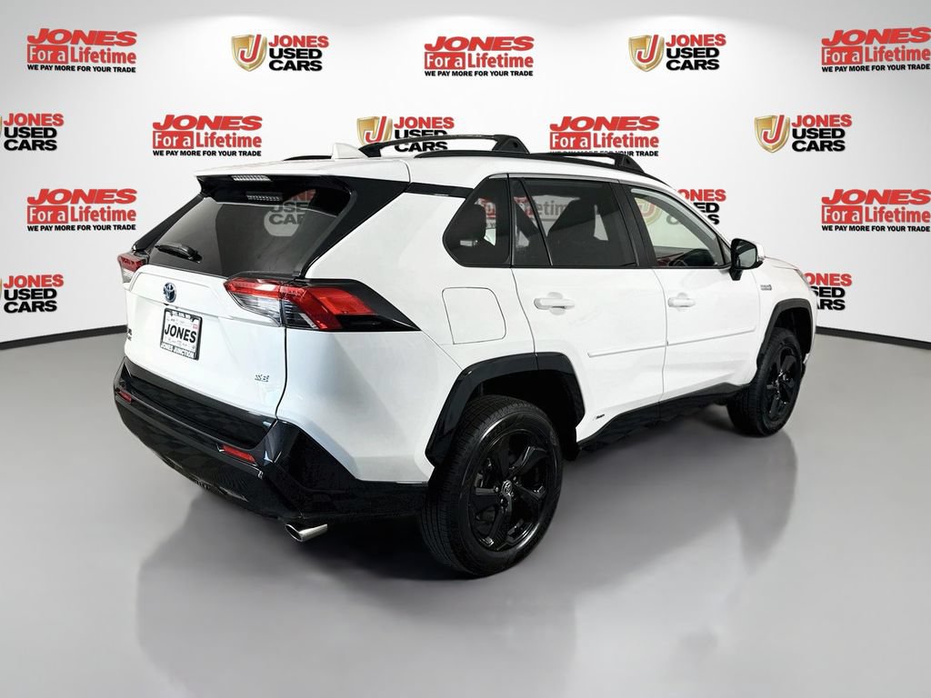Certified 2021 Toyota RAV4 SE w/ Weather & Moonroof Package AWD/4WD image 16