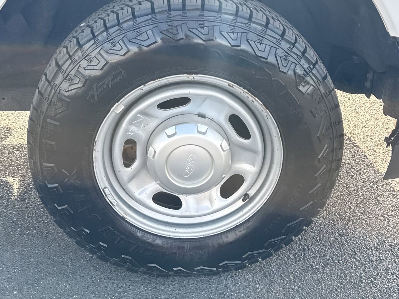 Used 2021 Ford F250 XL w/ Power Equipment Group RWD image 9