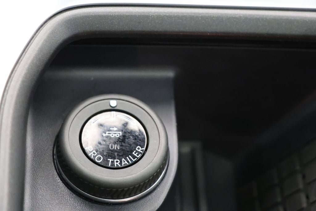Used 2025 Ford Expedition Max Platinum w/ Stealth Performance Package image 25