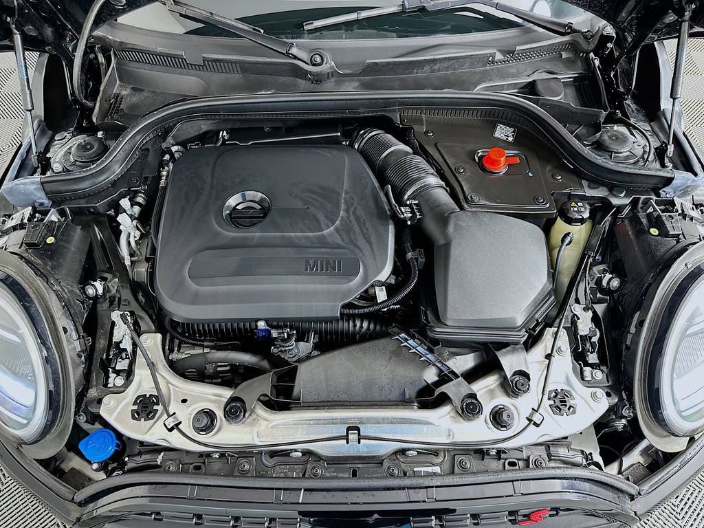 Certified 2025 MINI Cooper S image 30
