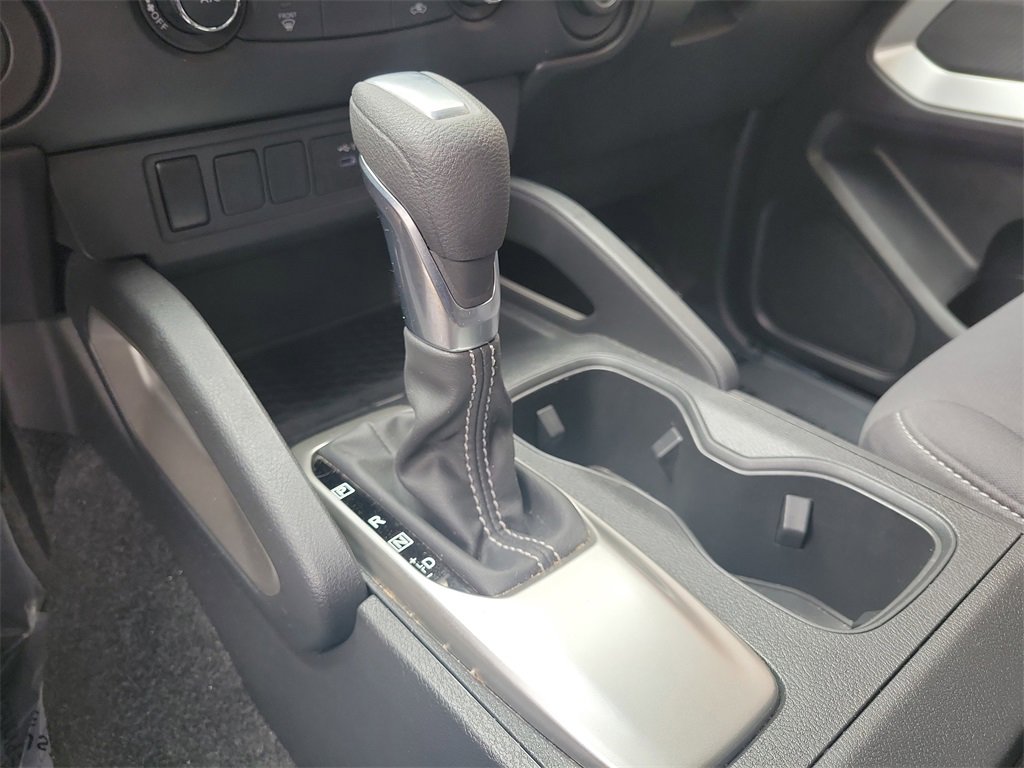 Used 2022 Nissan Frontier SV image 32