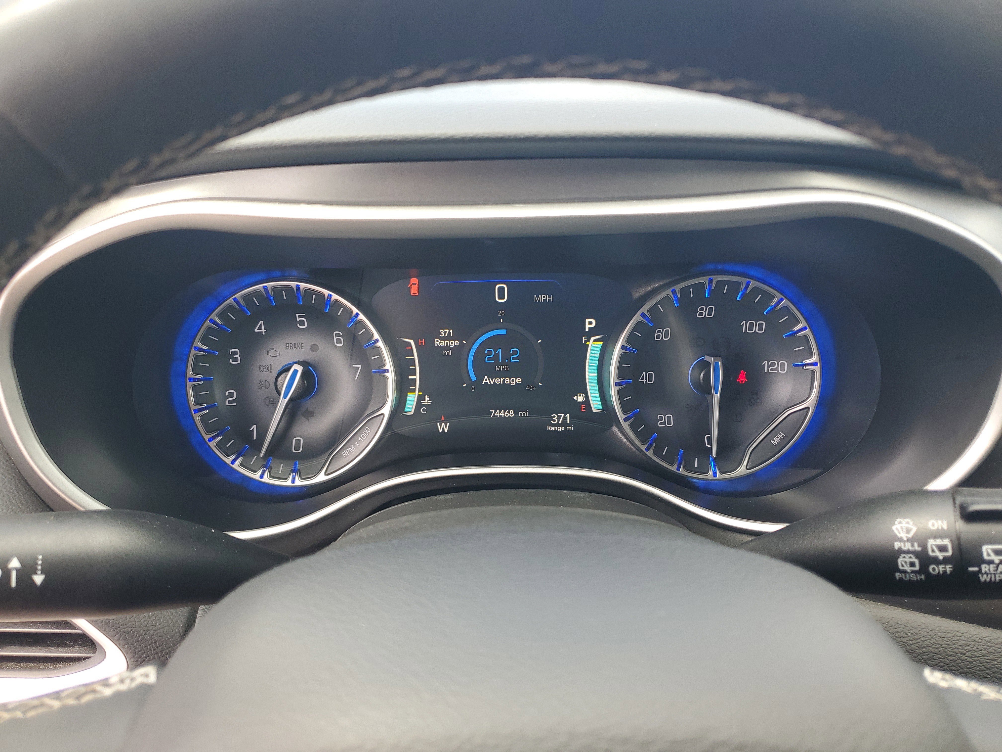 Used 2024 Chrysler Pacifica Touring-L FWD image 19