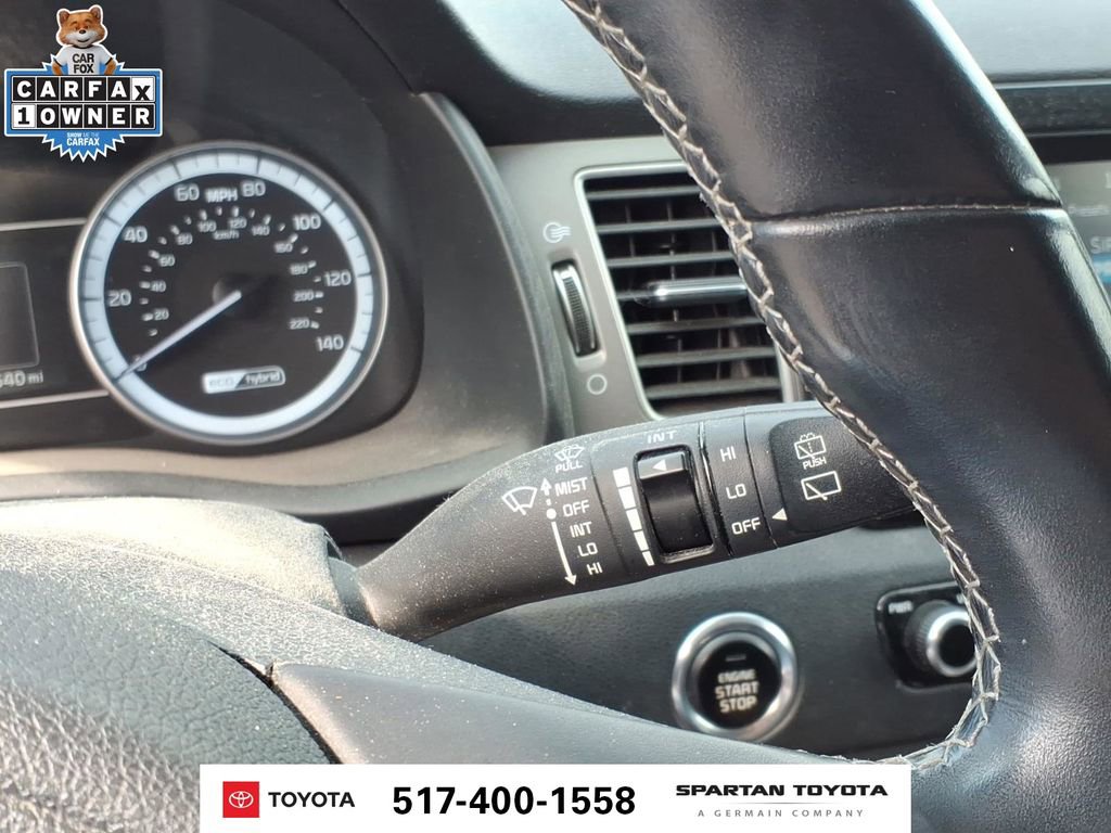 Used 2018 Kia Niro EX FWD image 15