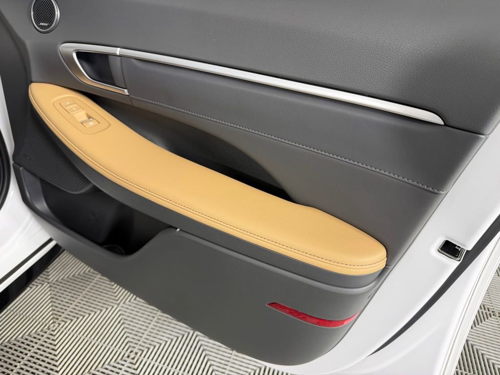 Used 2025 Hyundai Sonata Limited FWD image 35