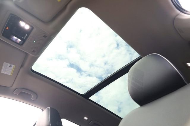 New 2026 Volkswagen Atlas SEL Premium R-Line image 12