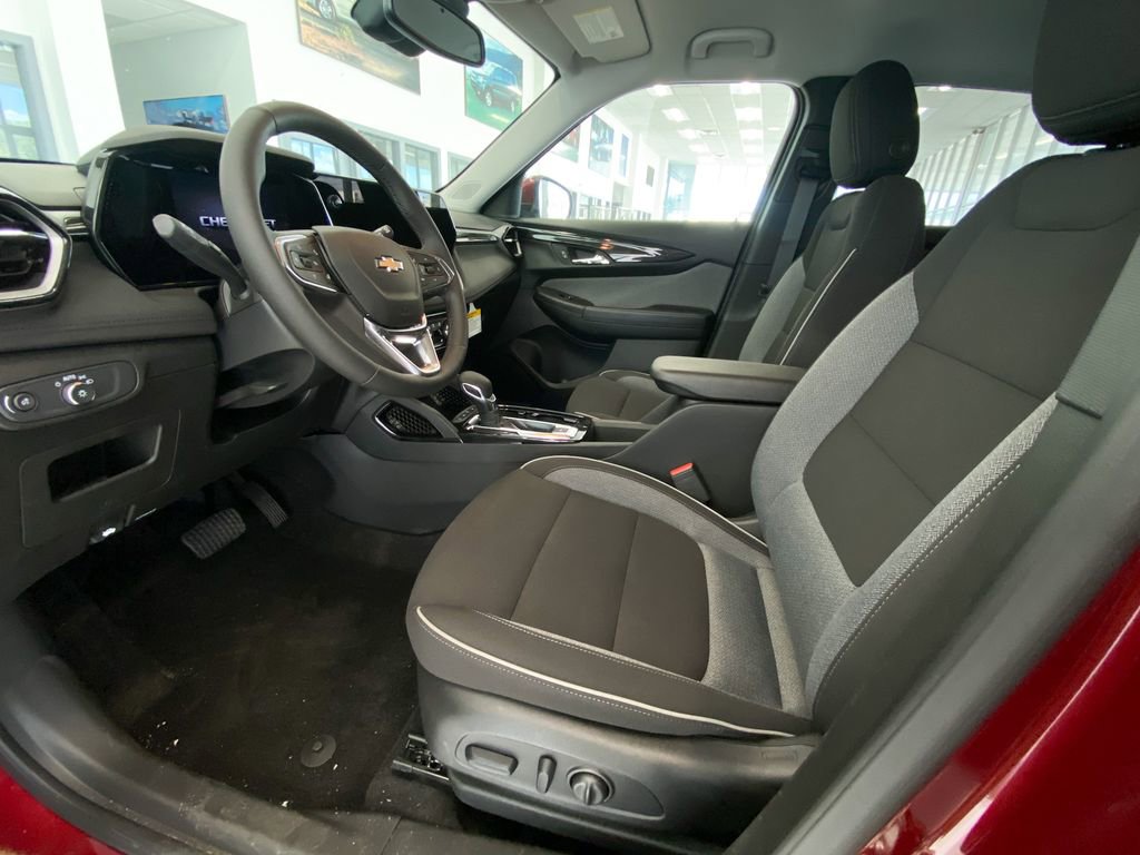 Certified 2024 Chevrolet TrailBlazer LT w/ Convenience Package image 15