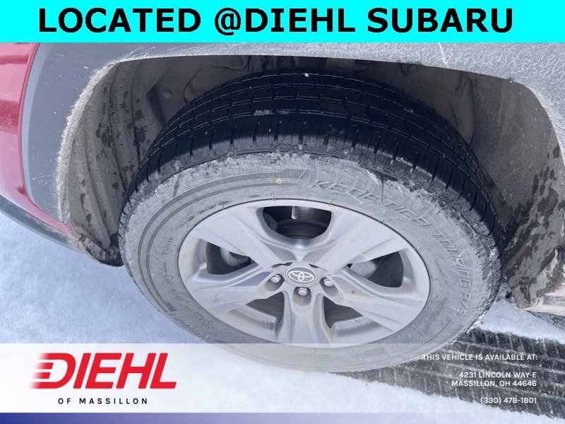 Used 2022 Toyota RAV4 XLE w/ Convenience Package image 10