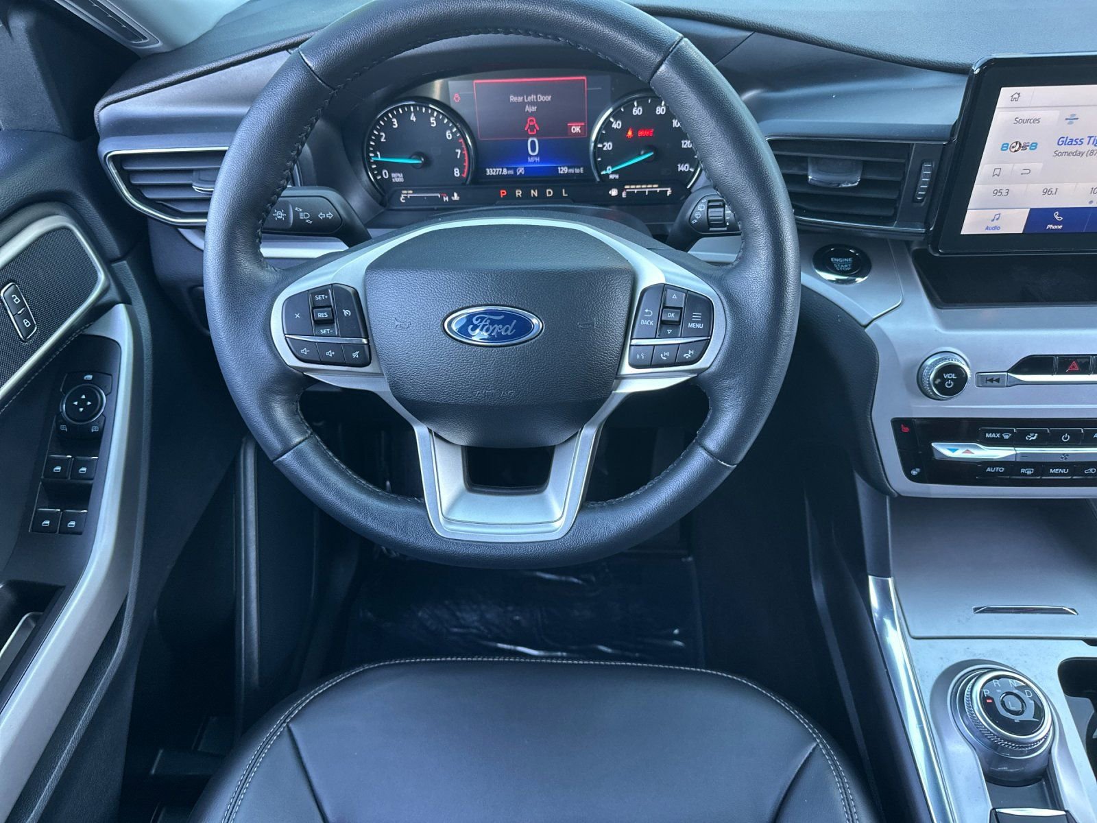 Used 2024 Ford Explorer XLT w/ Equipment Group 202A image 14