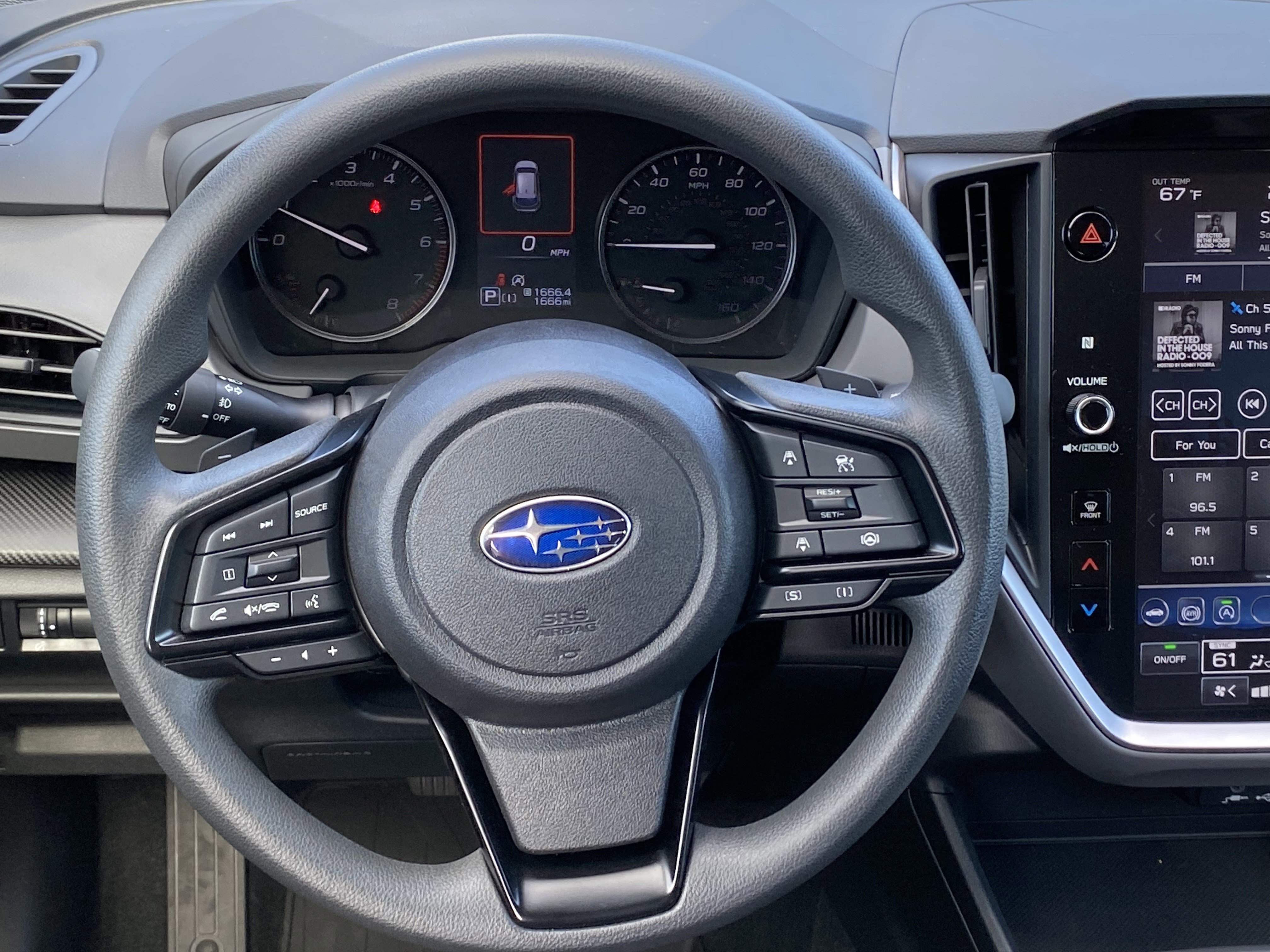 Used 2025 Subaru Crosstrek 2.5i Premium w/ Crosstrek Mirror Package image 10