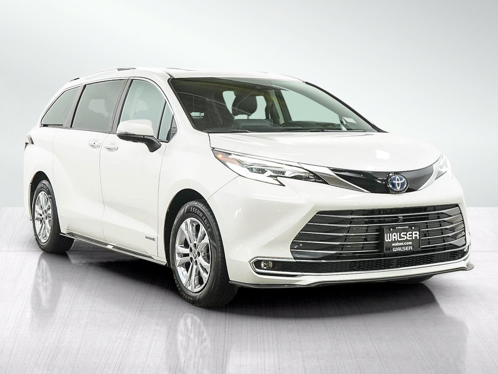 Used 2021 Toyota Sienna Platinum AWD/4WD image 7
