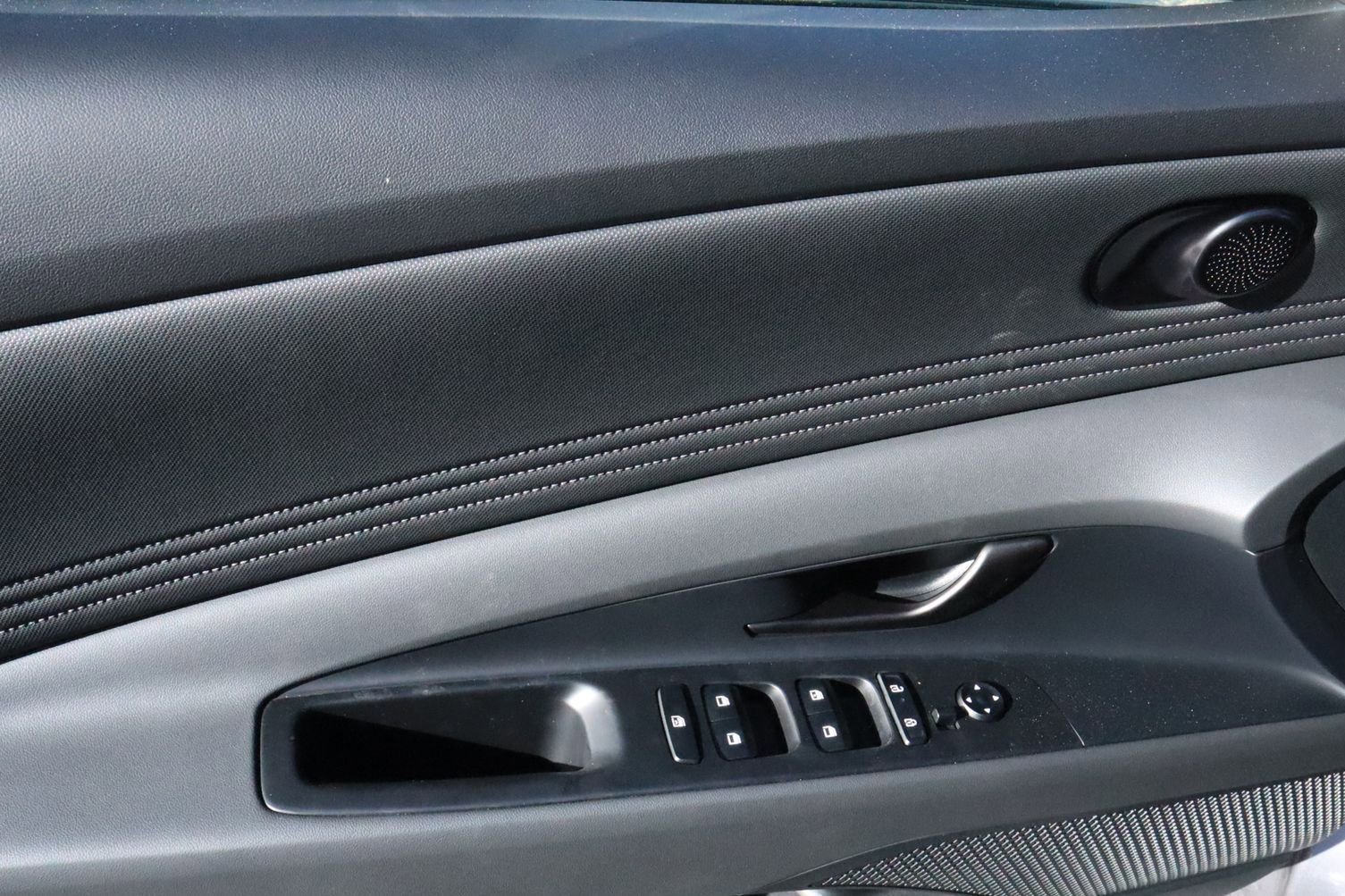 New 2026 Hyundai Elantra Sport image 19