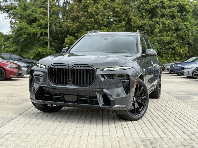 New 2026 BMW X7 xDrive40i w/ M Sport Package