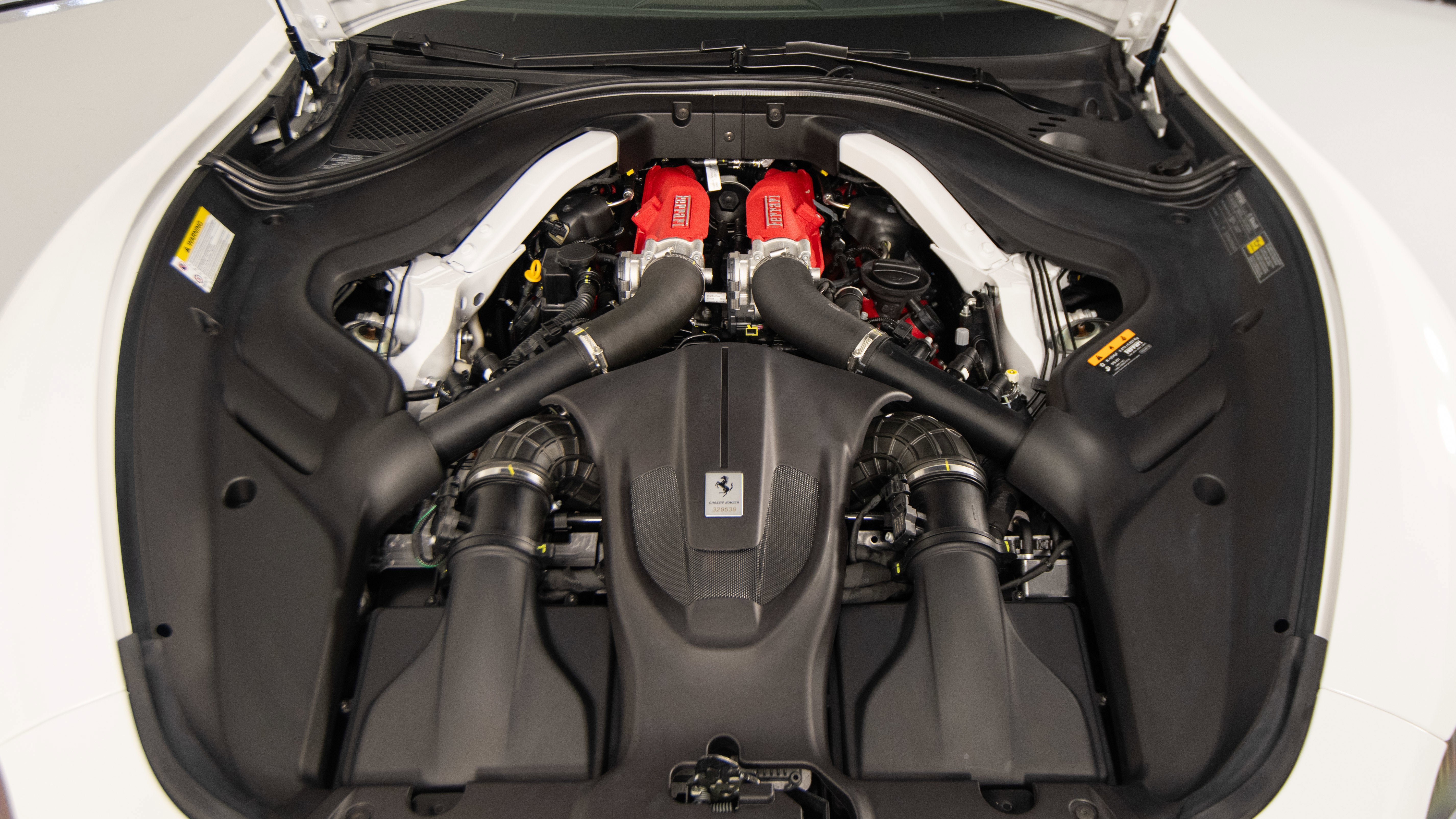 Certified 2026 Ferrari Roma Spider RWD image 36