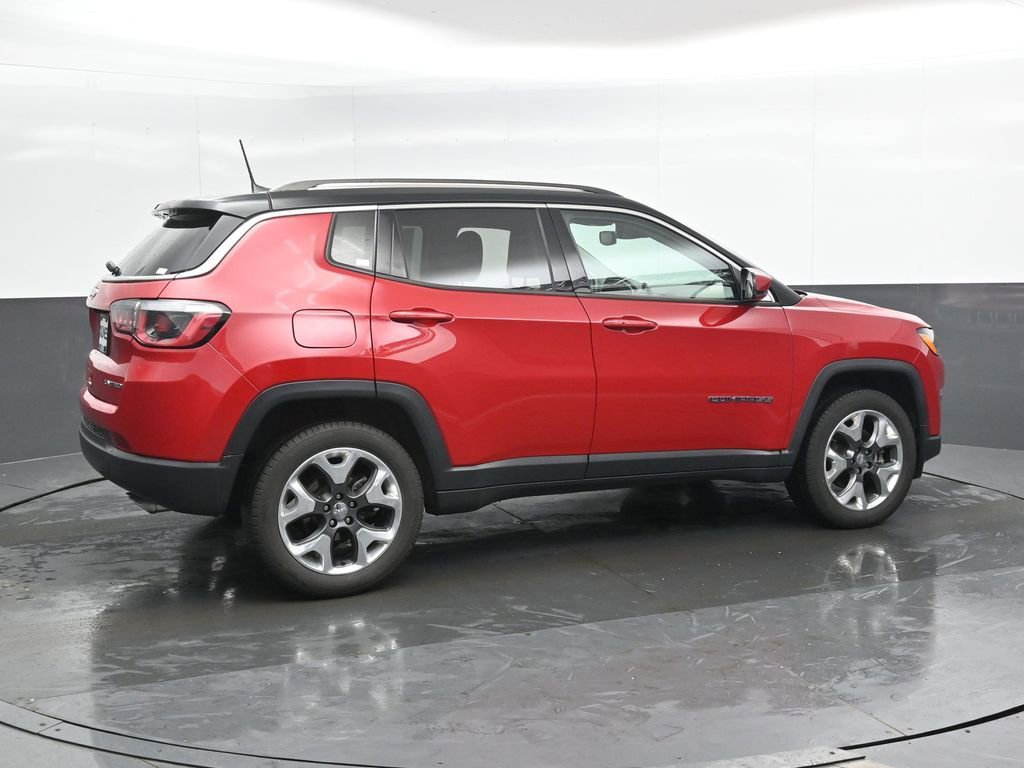 Used 2018 Jeep Compass Limited image 3