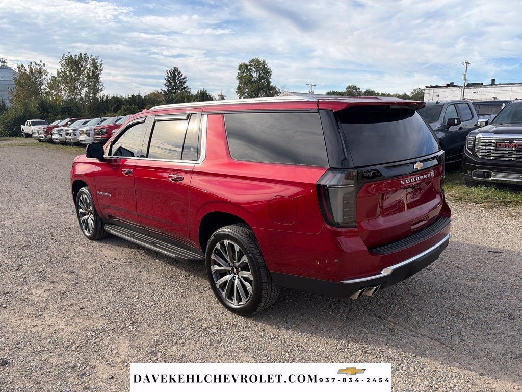 Used 2026 Chevrolet Suburban High Country w/ Sun And Tow Package AWD/4WD image 3