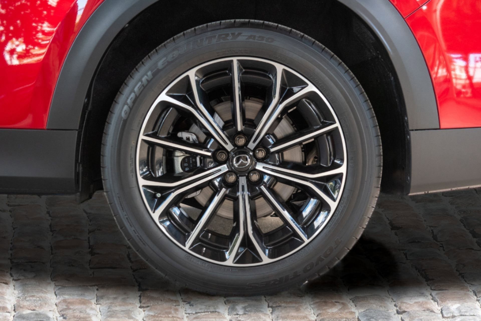 New 2025 MAZDA CX-70 Plug-In Hybrid w/ Premium Plus image 34