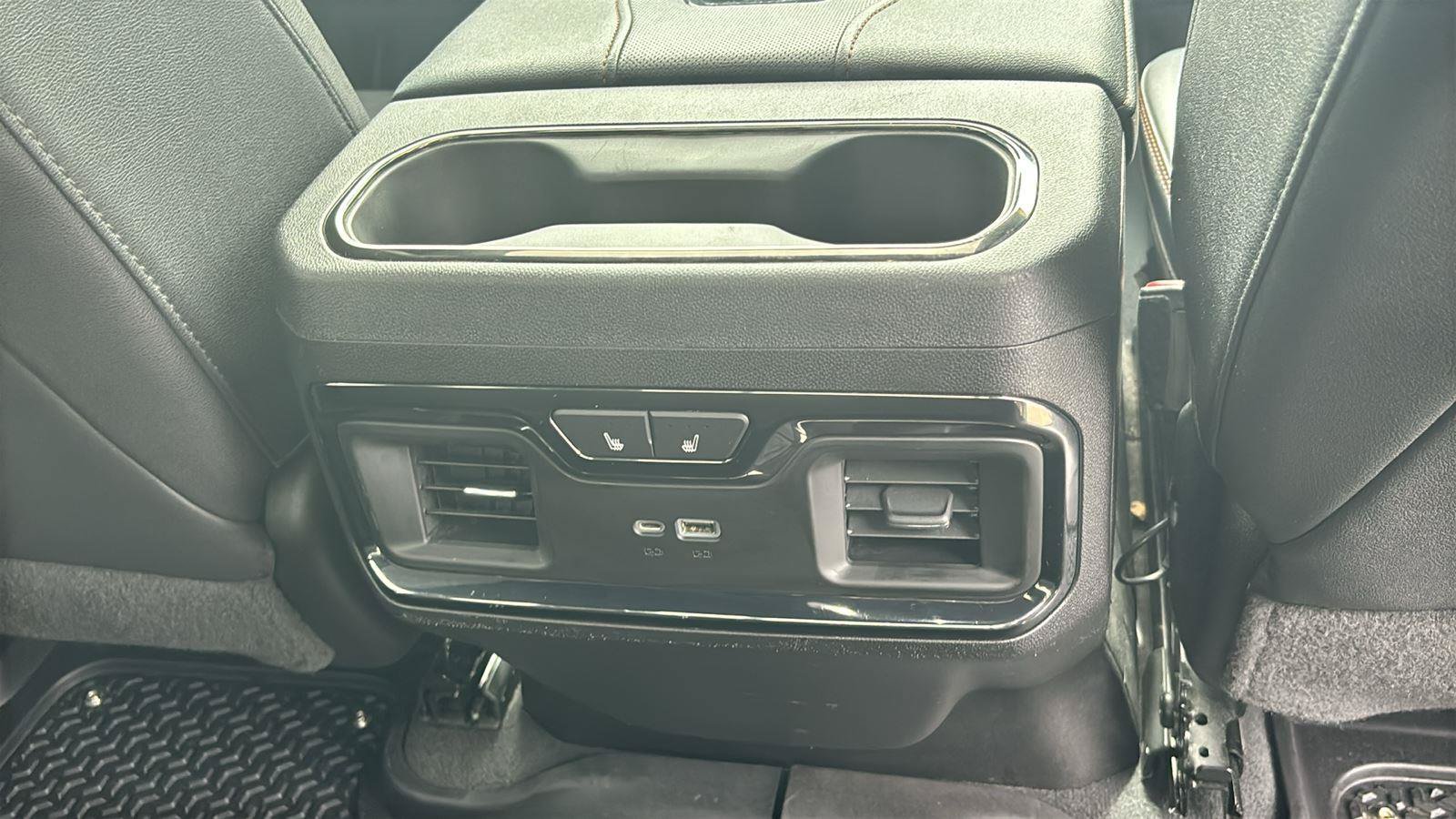 Certified 2022 GMC Sierra 1500 AT4 w/ AT4 Premium Package AWD/4WD image 23