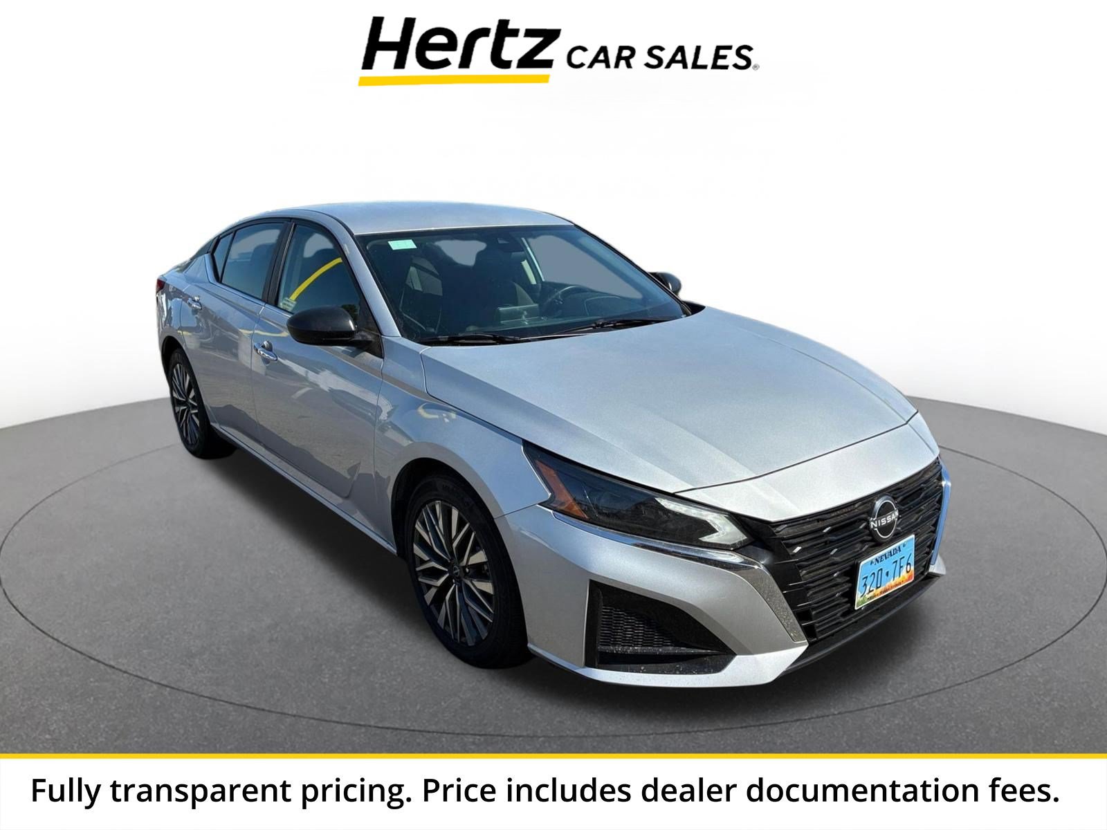 Used 2024 Nissan Altima 2.5 SV FWD image 1