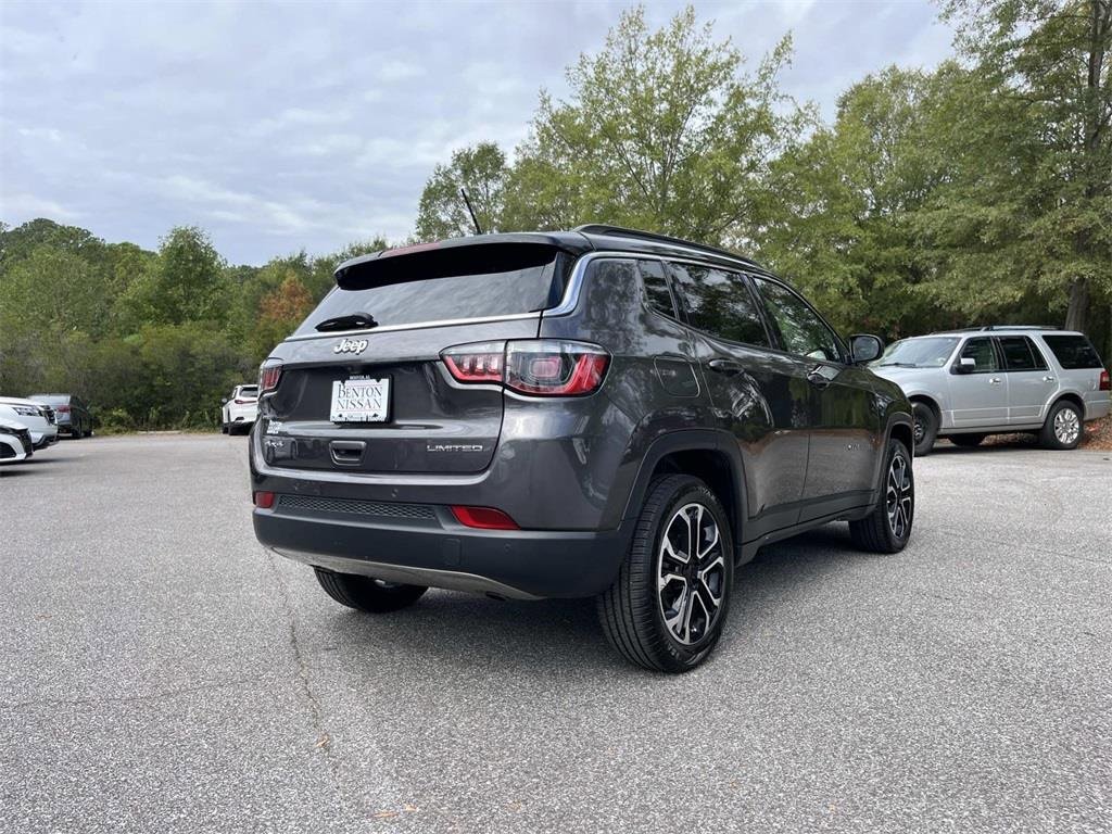 Used 2024 Jeep Compass Limited image 6