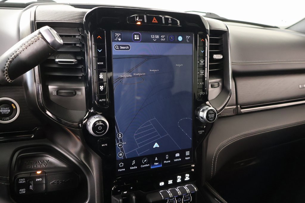 Used 2024 RAM 2500 Limited image 7