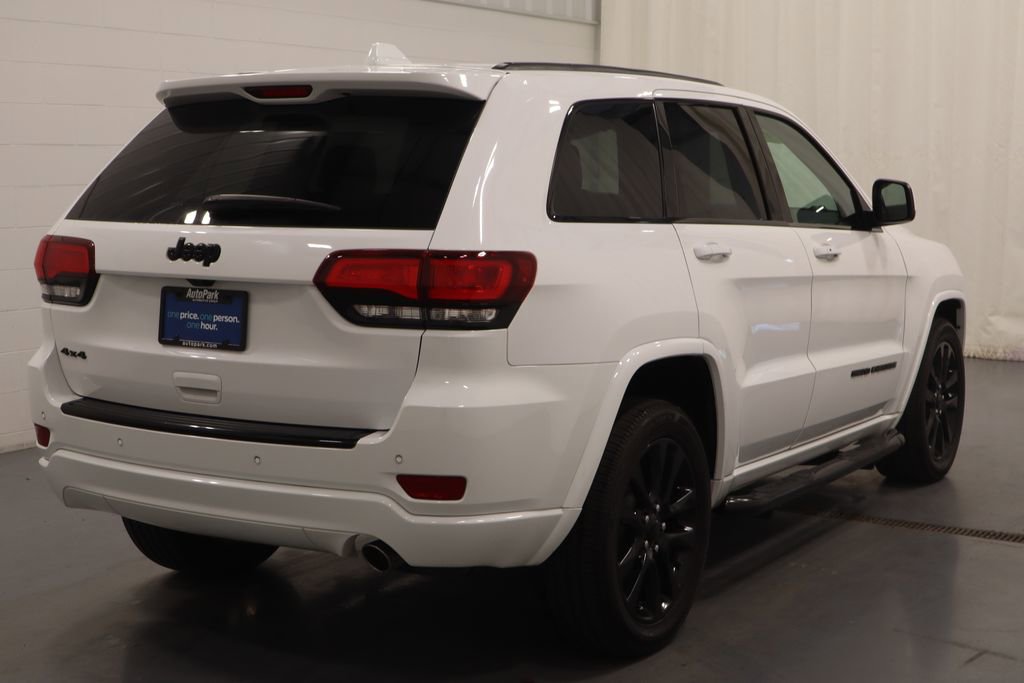 Certified 2018 Jeep Grand Cherokee Altitude AWD/4WD image 8