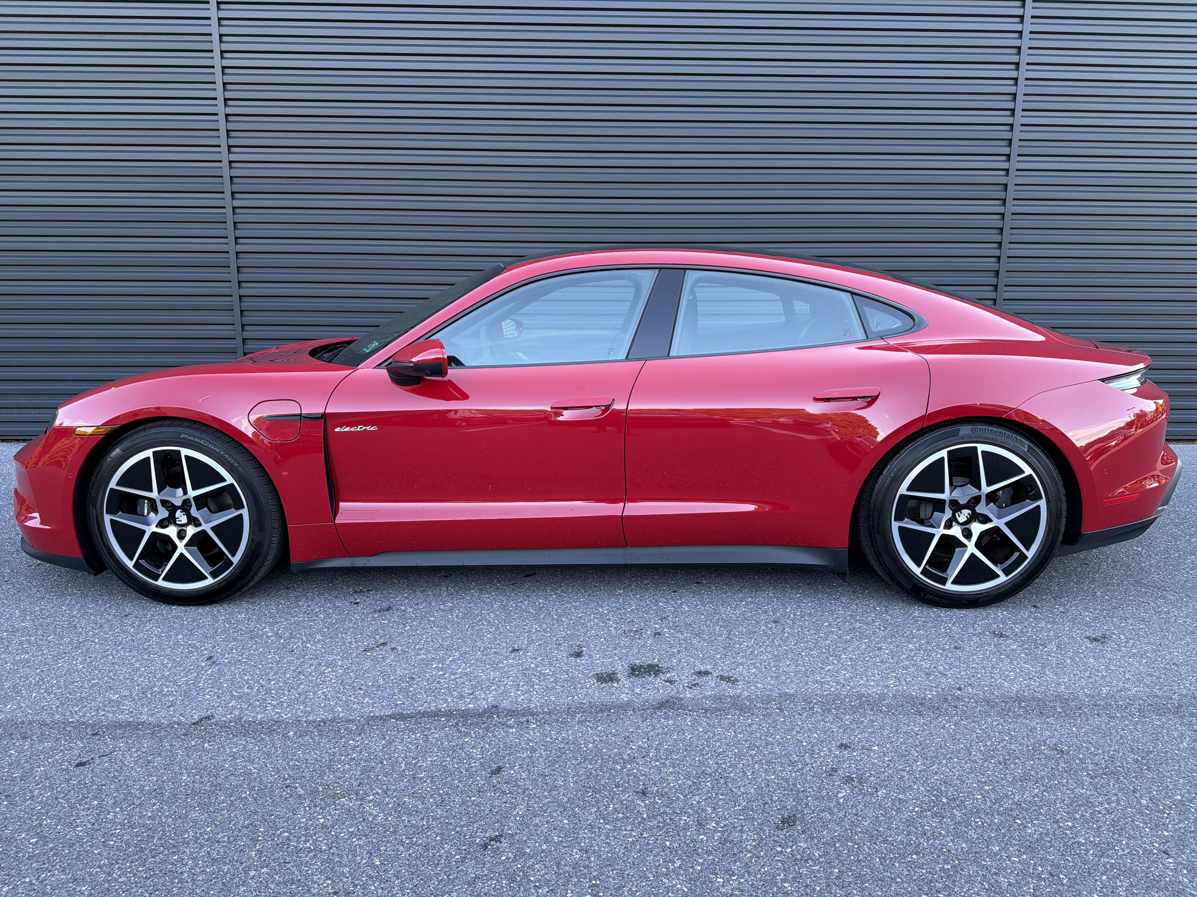 New 2026 Porsche Taycan RWD image 2