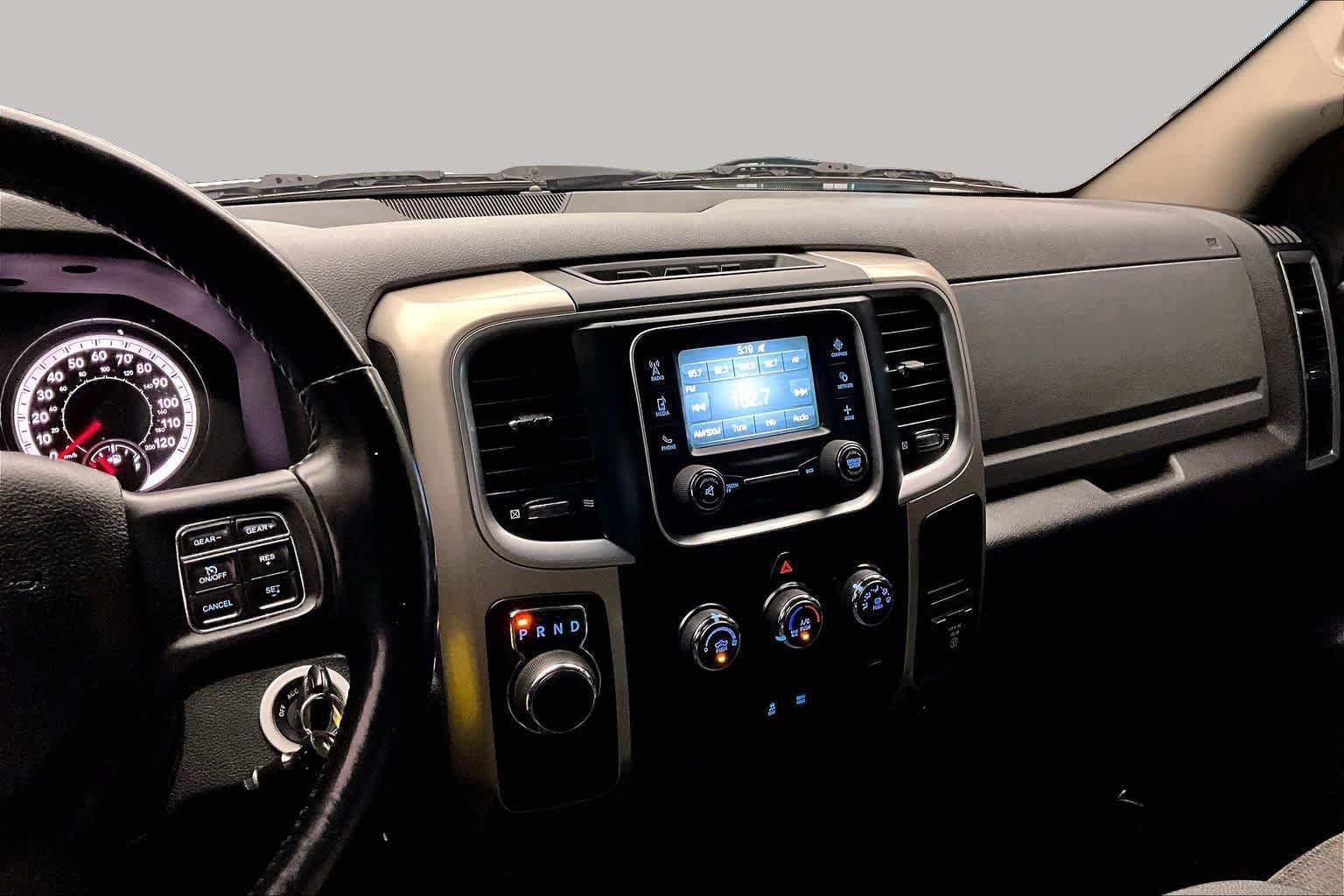 Used 2015 RAM 1500 Classic SLT RWD image 6