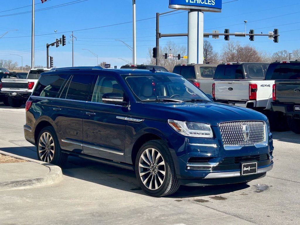 Used 2020 Lincoln Navigator Reserve w/ Luxury Package image 6