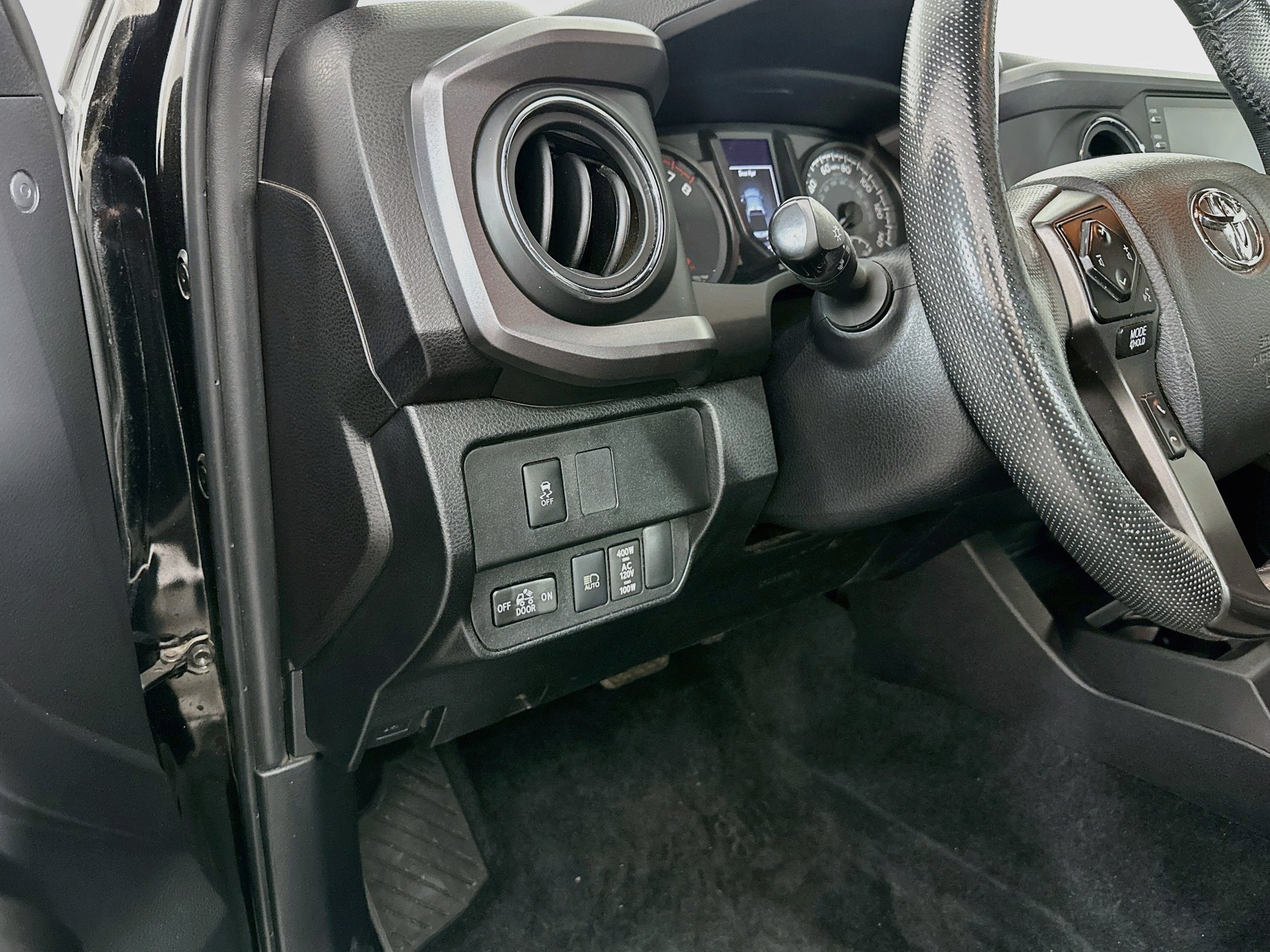 Used 2023 Toyota Tacoma TRD Off-Road AWD/4WD image 16