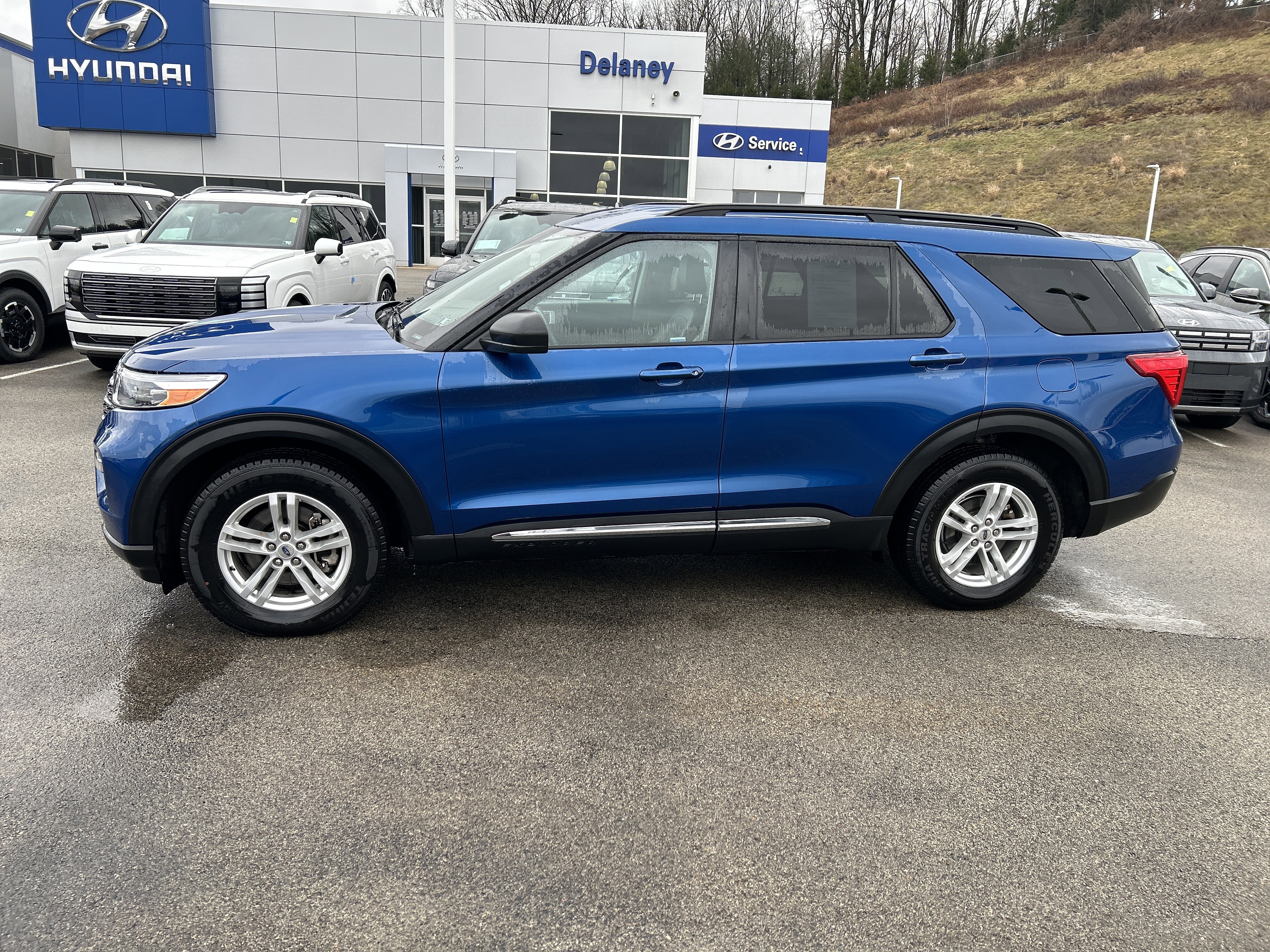 Used 2022 Ford Explorer XLT w/ Equipment Group 202A image 15