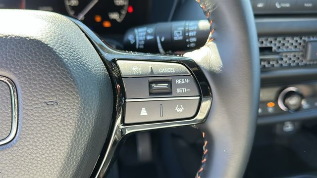 Used 2025 Honda HR-V Sport image 12