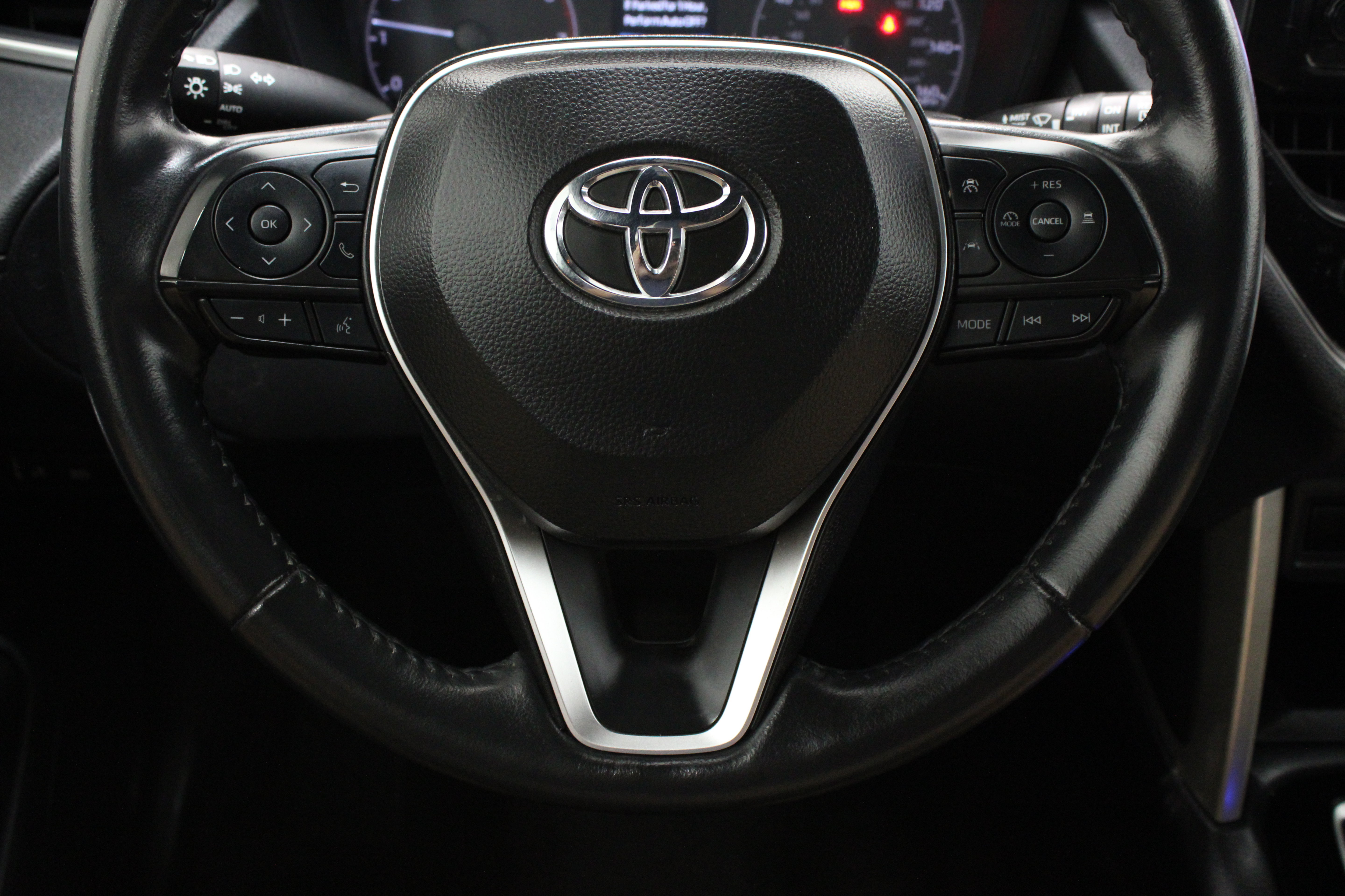 Certified 2024 Toyota Corolla Cross AWD Hybrid image 23
