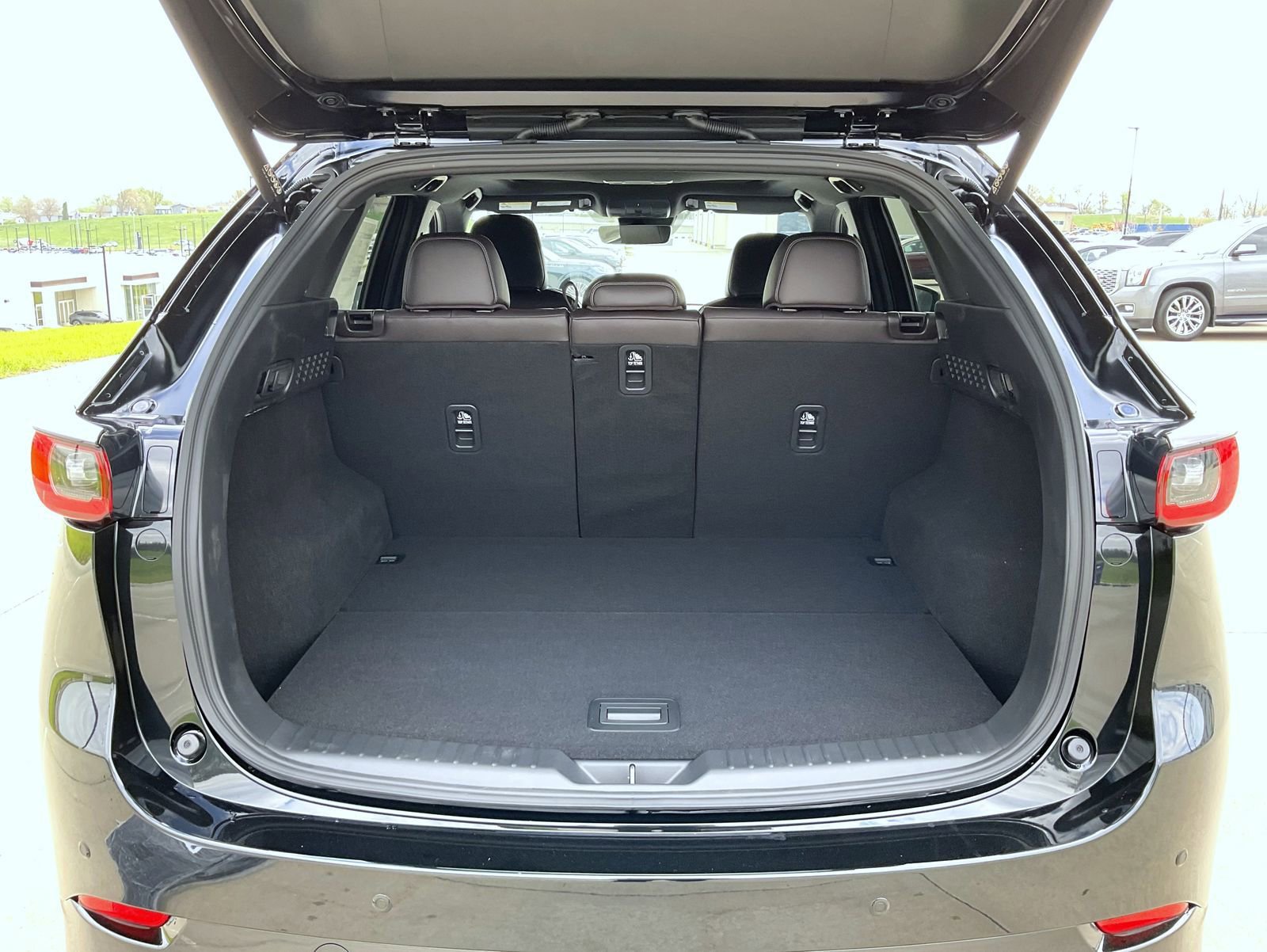 Certified 2025 MAZDA CX-5 Signature AWD/4WD image 12